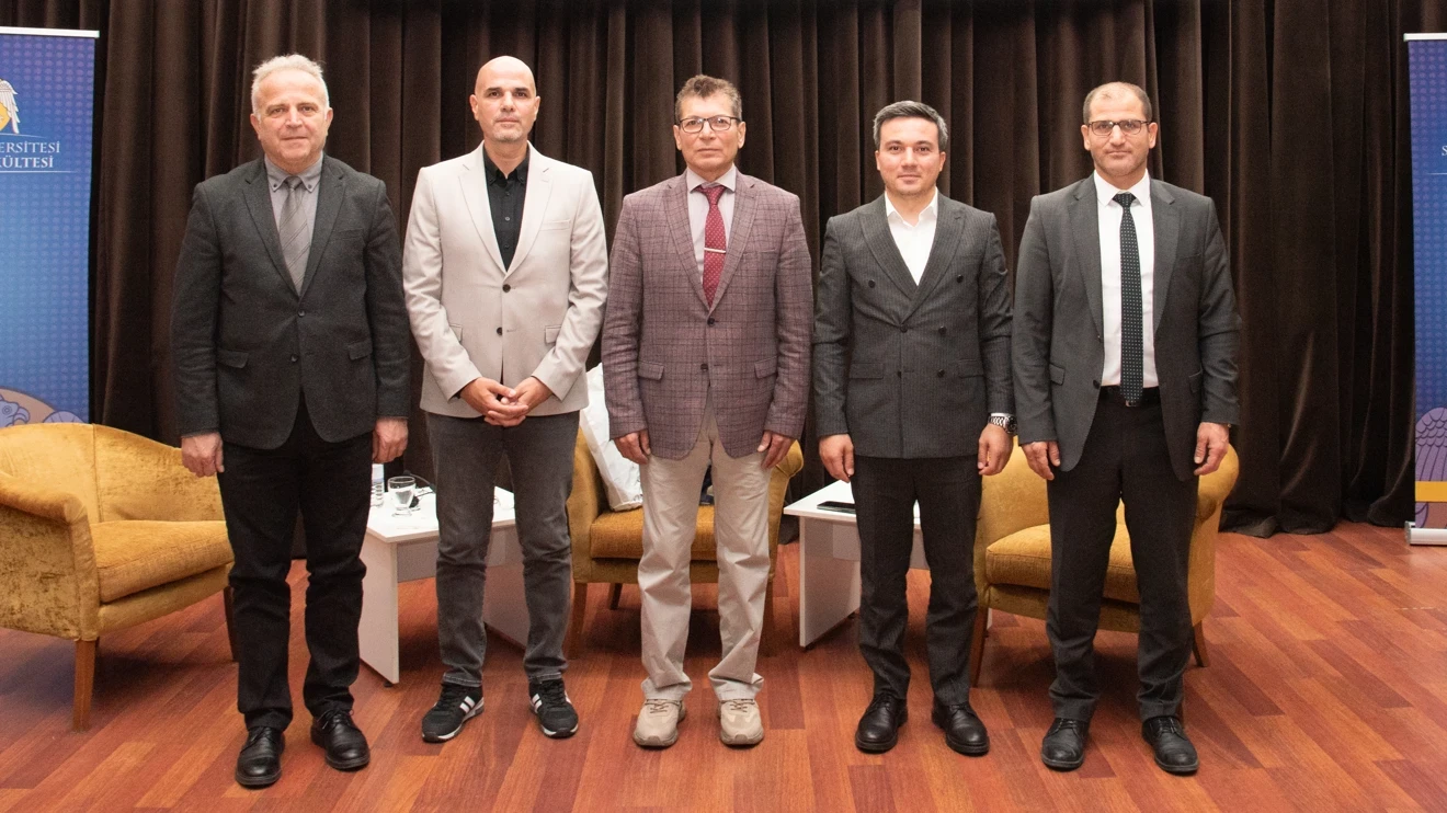 Gazze’deki soykırıma tanıklık eden gazeteciler, öğrencilerle buluştu